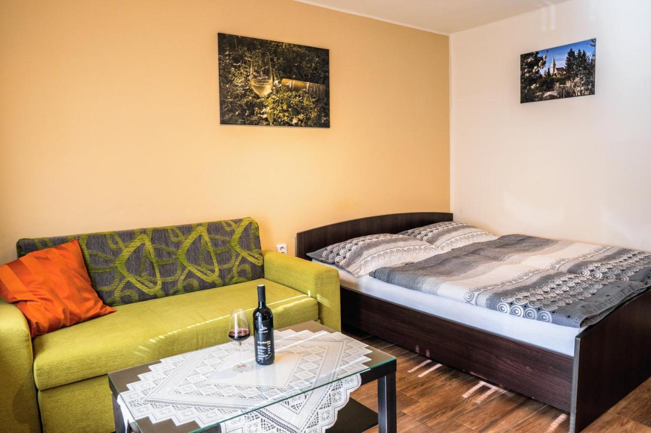 Ubytovani Ve Vinarstvi Medek | Medek House & Winery Угерське Градіште Екстер'єр фото